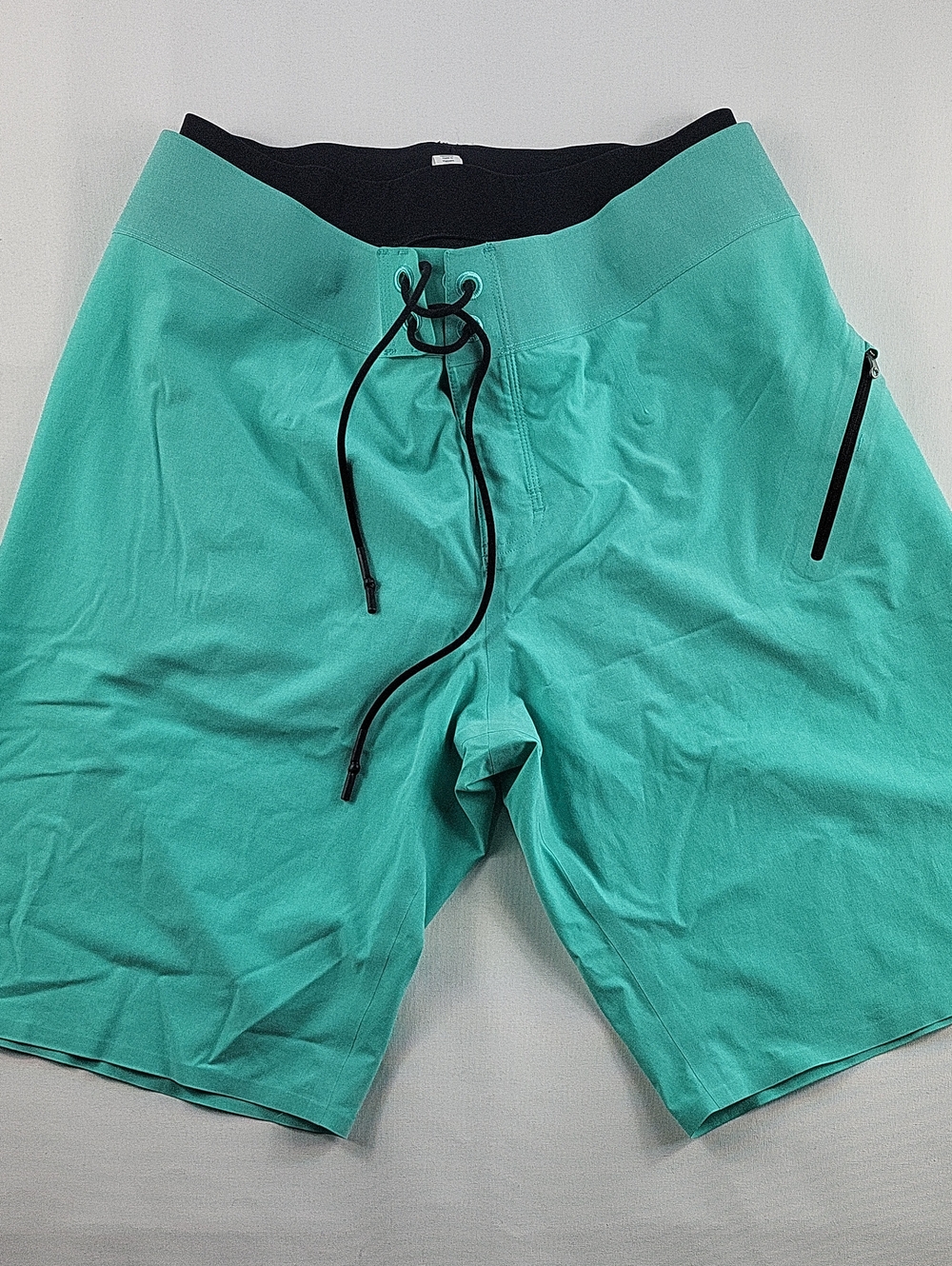 Lululemon Current State 9" Board Shorts Men's Swim Trunks Mint Green Teal